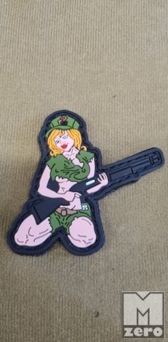 TG GUN GIRL PVC FELVARRÓ